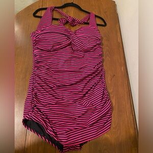 Women’s Plus Pink And Black Striped Halter One Piece Swimsuit Sz1X